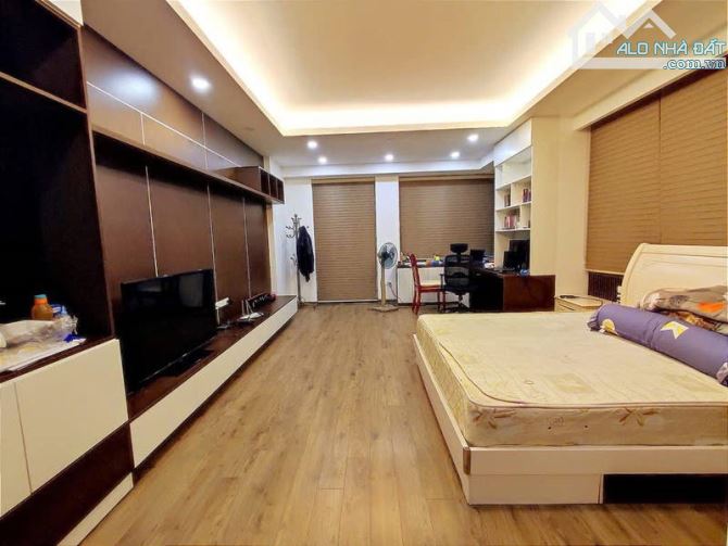 BÁN NHÀ LẠC LONG QUÂN 65M 6 TÀNG THANG MÁY LO GÓC Ô TÔ TRÁNH KINH DOANH 21,5 TỶ - 1