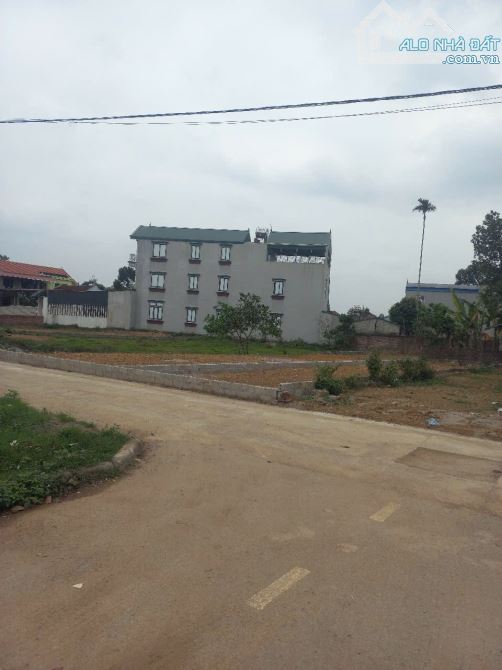Bán  đất cánh chủ  bình yên  thạch thất hà nội  giá  đầu tư s=85m - 1