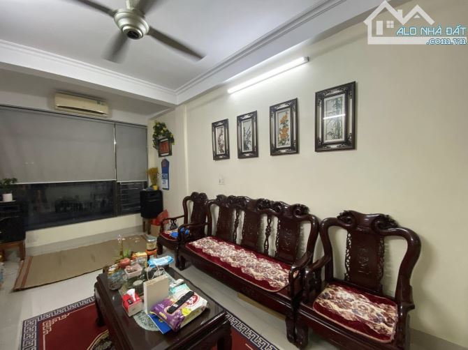 Bán nhà phố Nguyễn Ngọc Vũ, Q Cầu Giấy, ô tô, Kd, 67m, 5 tầng,14 tỷ. - 1