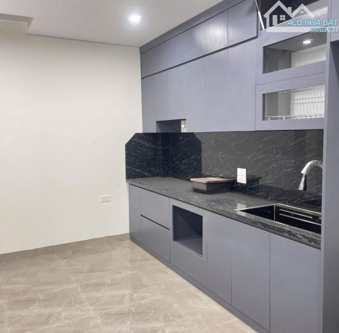 Bán nhà Phố Thạch Bàn, Long Biên 45m2, 5 tầng, gần ô tô, 7.5 tỷ - 1