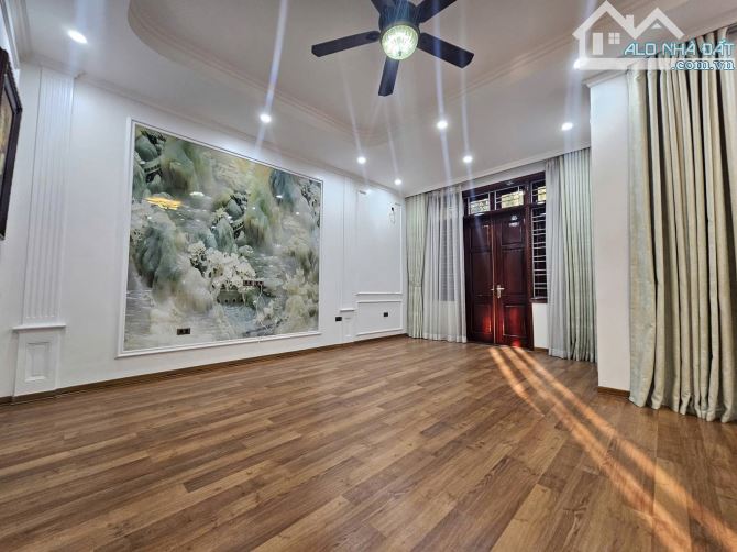 Bán nhà khu Phân Lô Phùng Khoang,Gần Trung Văn, Tố Hữu, Nam Từ Liêm. 142m2. Giá:33,9 Tỷ - 2