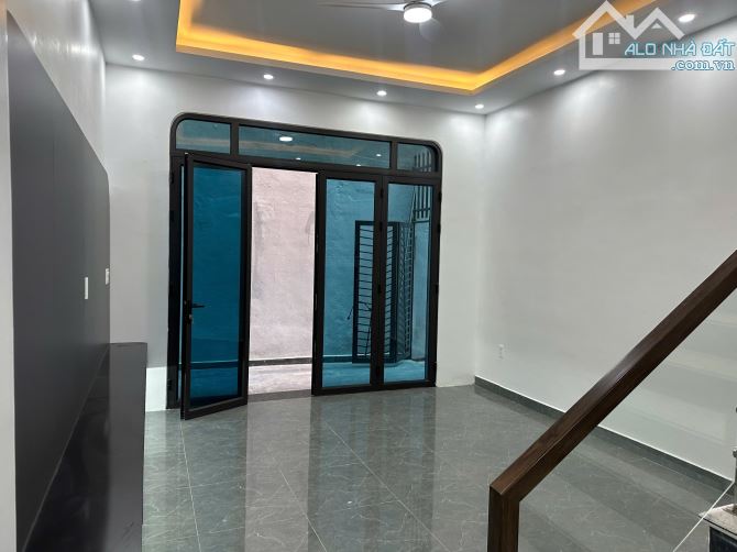Mình bán nhà phố Thiên Lôi - Hải Phòng  - Diện tích gần 50m2 - Nhà 4 tầng có sân cổng - 2