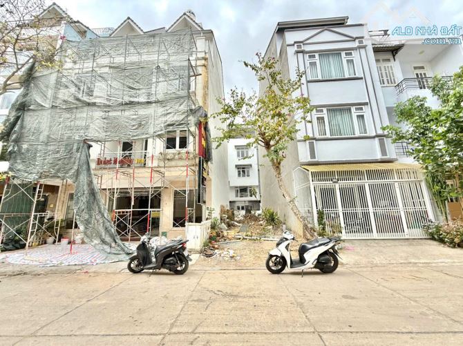 LÔ ĐẤT LIÊN KẾ RẺ NHẤT TRONG KQH GOLF VALLEY 11 TỶ - 2