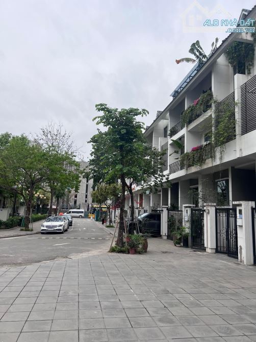 HDI Mạc Thái Tông, KHU VIP LÀM VP, KD HAY Ở ĐỀU ĐỈNH, DT 161M,5 Tầng, MT 8M, Giá 56 tỷ - 2