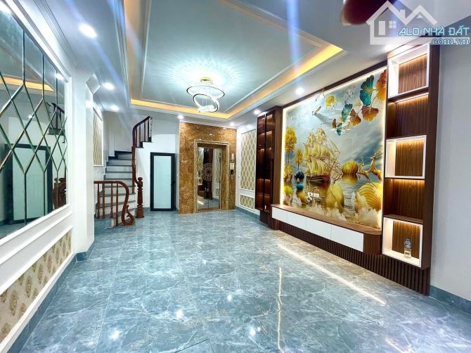 Nhà đẹp lung linh Hoàng Cầu, 7 tầng thang máy sịn sò, 44m2, mặt tiền 4,1m, nhỉnh 15 tỷ - 2