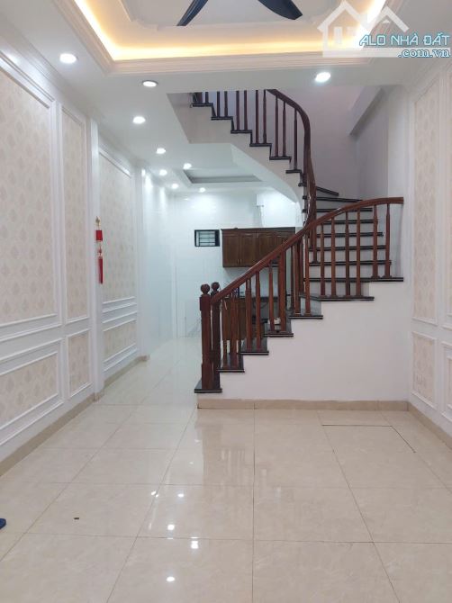 Cho thuê nhà riêng 4 tầng mới cứng Phố Vọng, Giải Phóng - 2