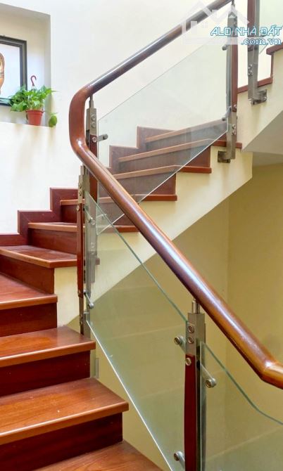 Bán nhà chợ Rạch Ông, 4x18, Mới ở ngay, 4 tầng chỉ 9 tỷ - 2