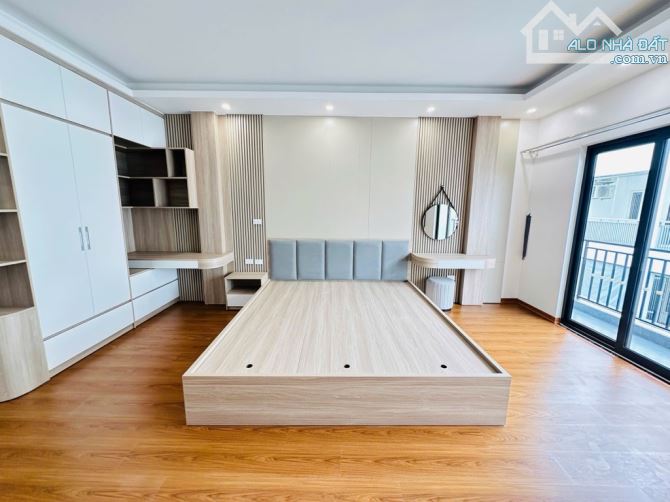 Cần bán gấp nhà Ngọc Hồi 42m x 6 tầng, thang máy, 2 thoáng trước sau, giá nhỉnh 8 tỷ - 2
