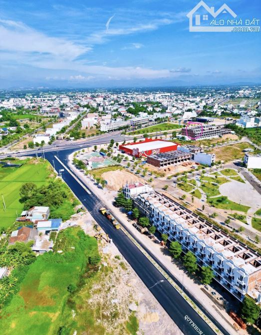 CẦN BÁN LÔ GÓC NGAY VỊ TRÍ TRUNG TÂM - ĐỐI DIỆN SIÊU THỊ GO AN NHƠN ! - 2