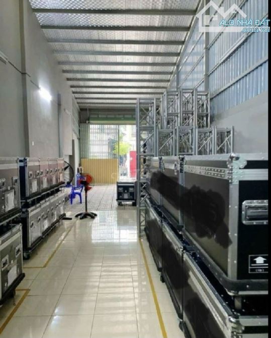 Bán nhà Tân Hóa hẻm 10m xe hơi ngủ trong nhà, ngang 4,8m, dts 132m2 gần mặt tiền. - 2