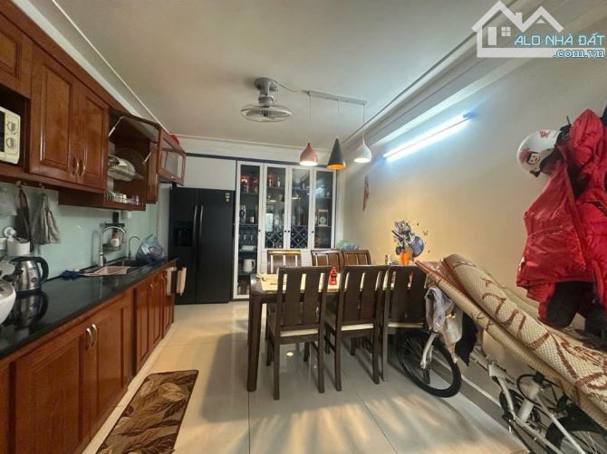 Bán nhà Tứ Hiệp 40m 5t ô tô đỗ trước nhà vị trí đẹp KD về ở luôn giá 8.6 tỷ - 2