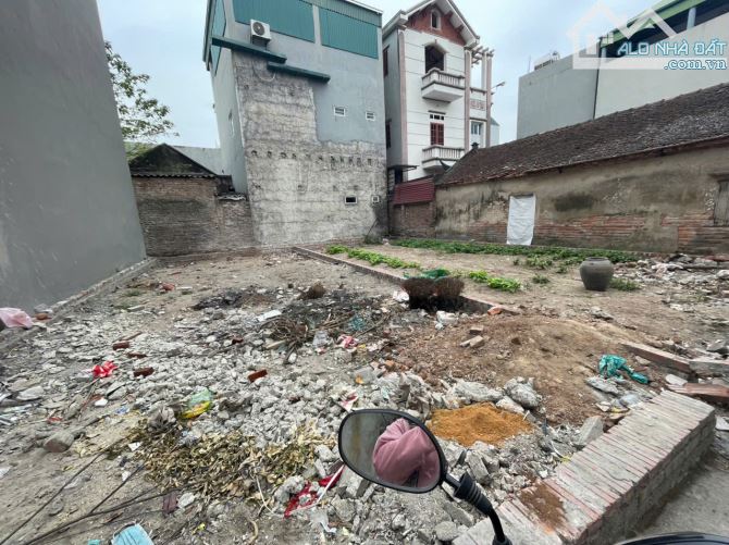 Bán đất Dục Tú Đông Anh, ô tô nhỏ vào đất, gần cầu Tứ Liên, giá 4 tỷ 25 - 2