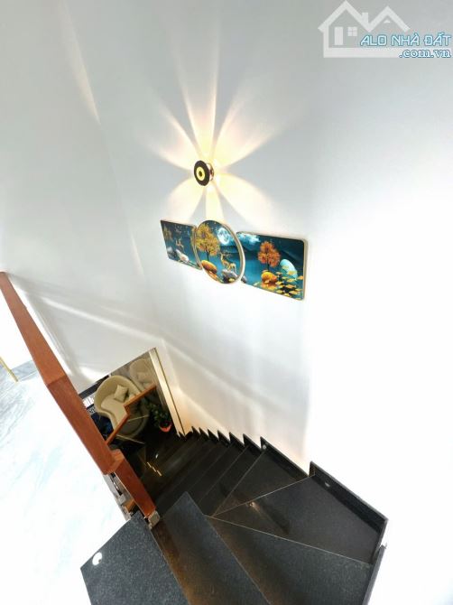 CẦN BÁN NHÀ GÒ VẤP - CĂN GÓC 2 MẶT TIỀN - 37m² - VỊ TRÍ ĐẸP – 3 PHÒNG NGỦ - 2