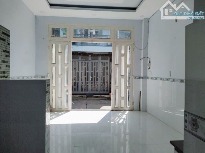 HẺM 6M SẠCH ĐẸP - GIÁP TÂN PHÚ - NHÀ 2 TẦNG - VÀO Ở NGAY - KẾ BÊN AEON MALL - 2