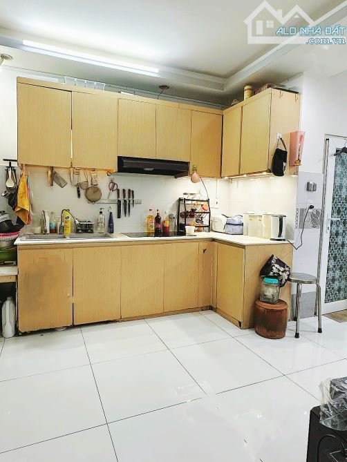 BÌNH TÂN - HƯƠNG LỘ 2 - 82M2 - 5PN - CHỈ 4.8TỶ CÒN TL  HẺM OTO ĐỔ CỬA - DÒNG TIỀN MỖI THÁN - 2