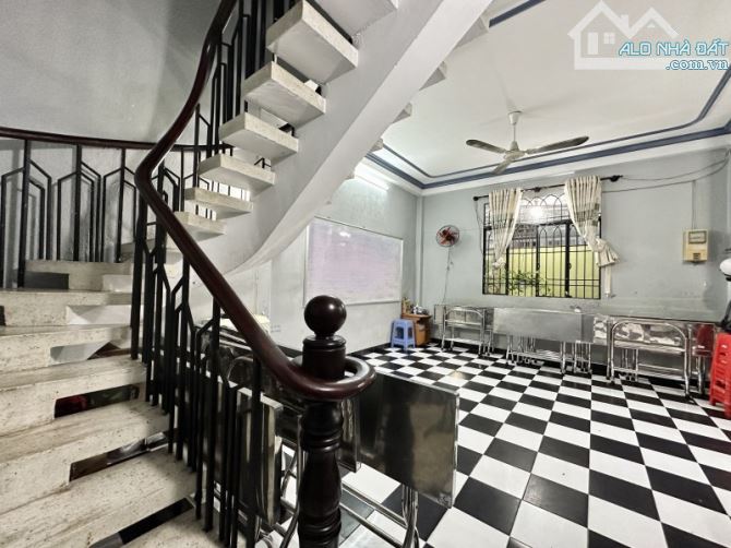 Bán gấp nhà 3 tầng hẽm ô tô, 5x16m Nguyễn Thái Sơn P.3 Gò Vấp, Chỉ 8 tỷ 5 Gần công viên Gi - 2