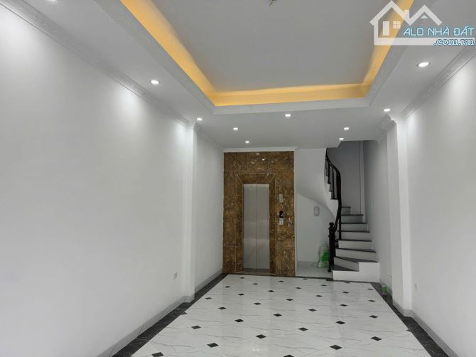 Bán Nhà  Đức Giang 45 T6 MT3.7m  giá nhỉnh 10 tỷ Thang máy ô Tô Tránh Vỉa Hè Kinh Doanh - 2