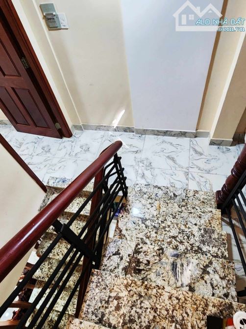 Nhà đẹp, vị trí đẹp, trung tâm Quận 5, Nguyễn Trãi, mua ngay kẻo lỡ - 2