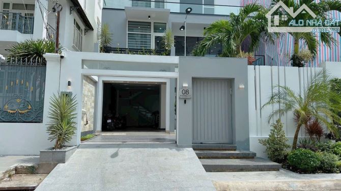 Bán nhanh CHDV 2 MT Hai Bà Trưng Q.1 - 4.5x17m - 4 tầng - HĐT 70tr - giá chỉ 18 tỷ. - 3