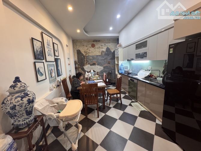 Siêu hiếm nhà đẹp Đào Tấn, Ba Đình – 60M2, 5T, 5PN –Ngõ thông, ô tô qua -Dân xây,gần Lotte - 3