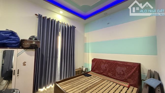 NHÀ KẾ HXH DIỆP MINH CHÂU GIÁP TÂN SƠN NHÌ,84M2 (4.3❌️19.5)m, 3 TẦNG btct, GIÁ 6.x TỶ - 3