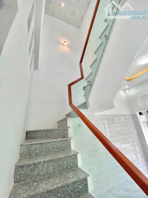Bán nhà lầu mặt tiền hẻm kinh doanh SHR_Thổ cư đường oto _VT2 Nguyễn Ái Quốc . - 3