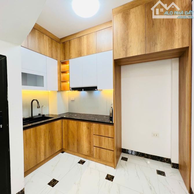 #Bán nhà Hồ Tùng Mậu, 6 Tầng, Thang máy - ô tô đỗ - KD, nhỉnh 8tỷ - 3