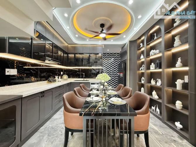 GIẢM SÂU 500 TRIỆU CHO CĂN NHÀ CÔ BẮC, QUẬN 1-GIÁ: 5.98TỶ/ 72,8M2(5,6x13m). SỔ SẴN SACH,ĐA - 3