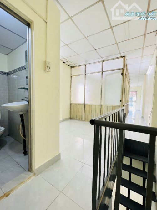 Nhà Hẻm Kinh Dương Vương - 4,5x16M - 4,7 Tỷ - Kế khu Tên Lửa. - 3