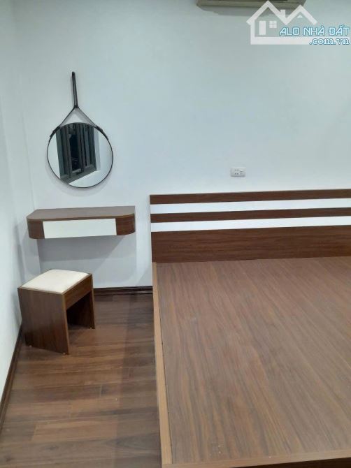 Bán nhà 40m2 4 tầng Vĩnh Quỳnh - Thanh Trì, 30m ra trục chính, Giá đầu tư - 3
