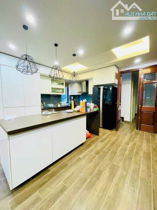 BÁN NHÀ LẠC LONG QUÂN 65M 6 TÀNG THANG MÁY LO GÓC Ô TÔ TRÁNH KINH DOANH 21,5 TỶ - 3