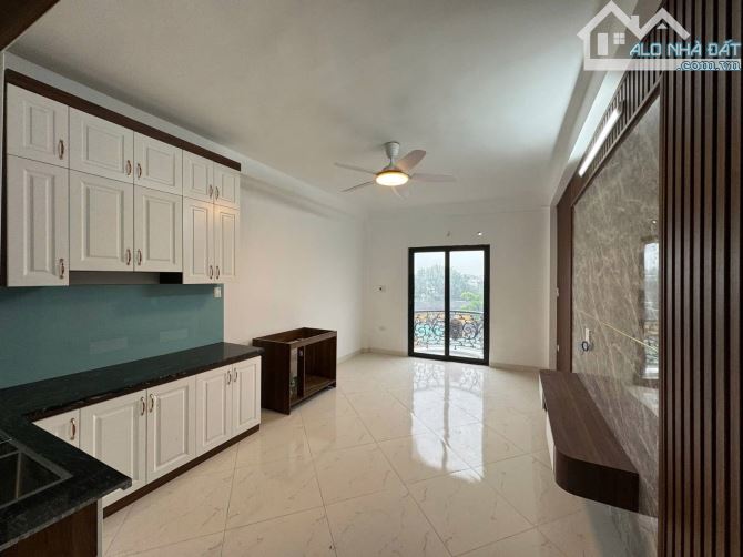Bán Nhà  Đức Giang 45 T6 MT3.7m  giá nhỉnh 10 tỷ Thang máy ô Tô Tránh Vỉa Hè Kinh Doanh - 3