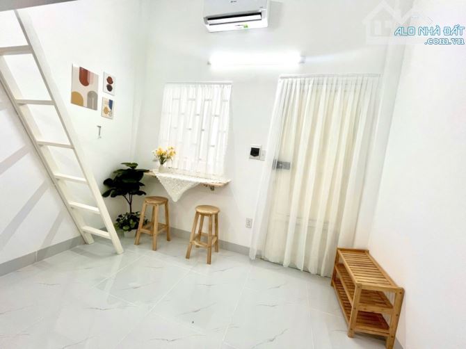 BÁN CHDV QUẬN 7 - DOANH THU 45 TRIỆU - HẺM XE HƠI - SỔ VUÔNG - FULL NỘI THẤT - DT 91m2 - 3