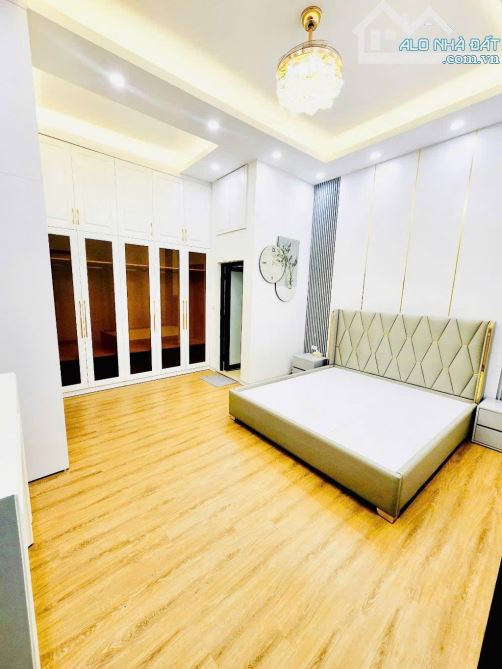 Nhà hiếm phố Đặng Tiến Đông 51m2 11,7 tỉ sổ đỏ nở hậu - 4
