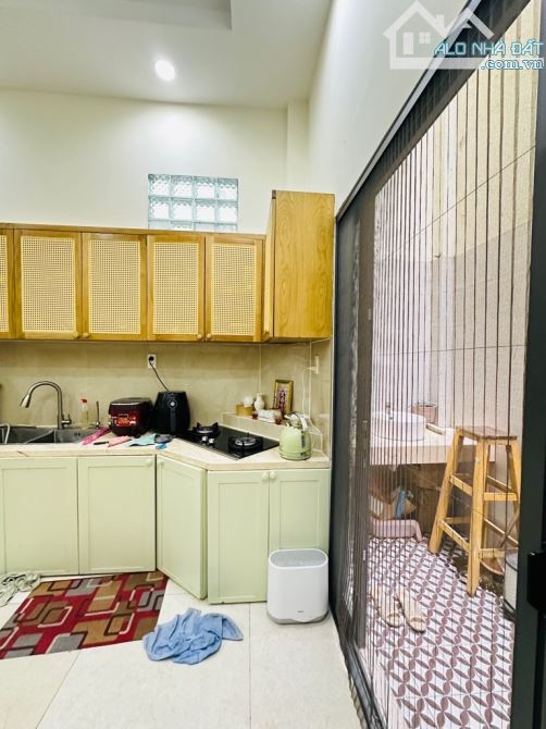 Khu VIP Huỳnh Văn Bánh - PN - Nhà 4 Tầng - DT 77m2(MT 4m) Chỉ 12 Tỷ 499 TL - 4
