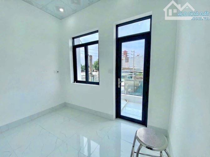 Bán nhà lầu mặt tiền hẻm kinh doanh SHR_Thổ cư đường oto _VT2 Nguyễn Ái Quốc . - 4
