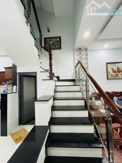 Bán nhà 4 tầng đường VƯỜN LÀI, phường AN PHÚ ĐÔNG, Q12,dt 56m²(4x14).Hẻm 6m giá 6,5 tỷ - 4