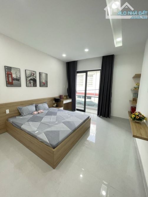 NHÀ HẺM 214 NGUYỄN OANH – 1 TRỆT 2 LẦU 45M2 CHỈ 3,25 TỶ - 4