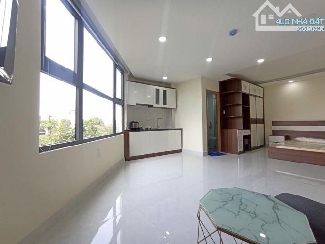 Cho thuê căn hộ ban công, Q3 || đường Hoàng Sa || gần Vòng xoay Dân Chủ, Ga Sài Gòn - 4