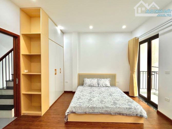 BÁN NHÀ PHỐ TÔN ĐỨC THẮNG 38M - 7,4TỶ MẶT NGÕ KINH DOANH - Ô TÔ ĐỖ CỬA NHÀ MỚI NỘI THẤT ĐẸ - 4