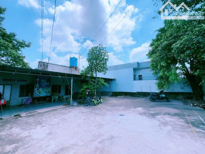NP480 Bán lô biệt thư 810m2 có 2 căn nhà trên đất và 1 dẫy trọ 10p  P.Hố Nai  gần Cầu sập - 4