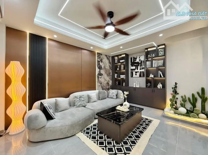GIẢM SÂU 500 TRIỆU CHO CĂN NHÀ CÔ BẮC, QUẬN 1-GIÁ: 5.98TỶ/ 72,8M2(5,6x13m). SỔ SẴN SACH,ĐA - 4