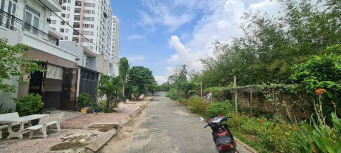 Đất hẻm 17 đường số 22 Linh Đông, ngay chung cư 4S, đối diện sông Gò Dưa, 100m2 - 4