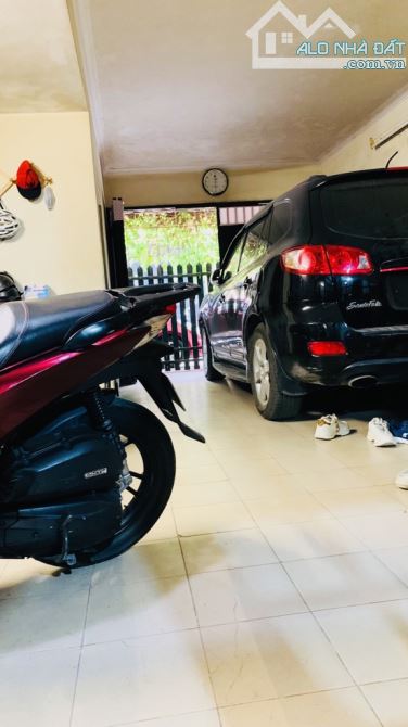 Bán nhà Trung Kính DT 78m2, MT 5.6m, Phân Lô, Ô tô tránh, vỉa hè, Giá 32.9 tỷ - 4