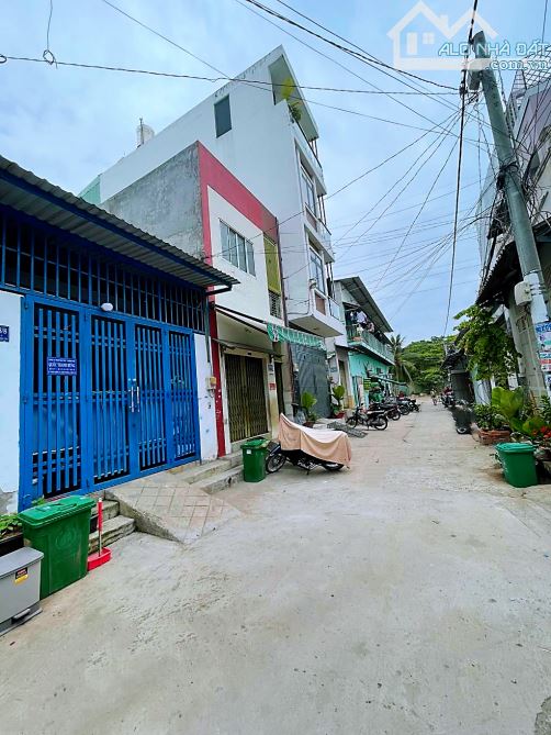 BÌNH TÂN - HƯƠNG LỘ 2 - 82M2 - 5PN - CHỈ 4.8TỶ CÒN TL  HẺM OTO ĐỔ CỬA - DÒNG TIỀN MỖI THÁN - 4