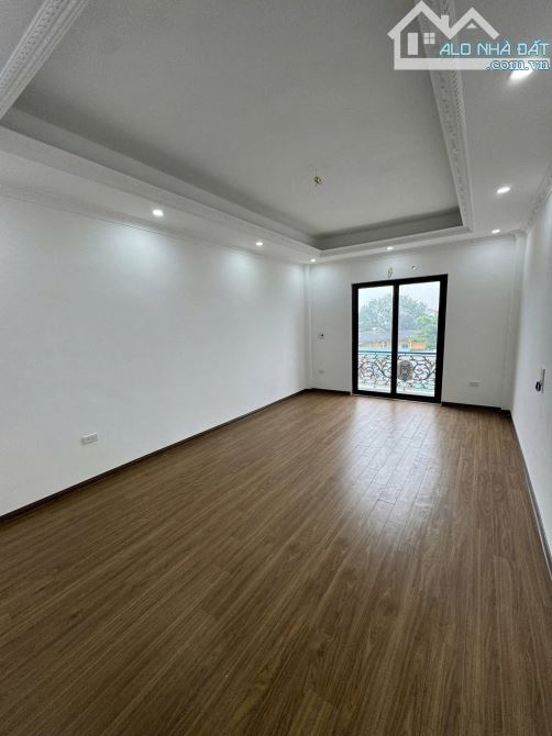 Bán Nhà  Đức Giang 45 T6 MT3.7m  giá nhỉnh 10 tỷ Thang máy ô Tô Tránh Vỉa Hè Kinh Doanh - 4