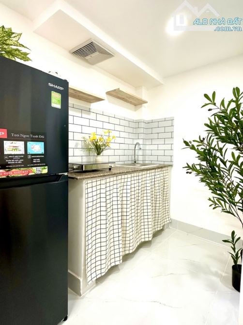BÁN CHDV QUẬN 7 - DOANH THU 45 TRIỆU - HẺM XE HƠI - SỔ VUÔNG - FULL NỘI THẤT - DT 91m2 - 4