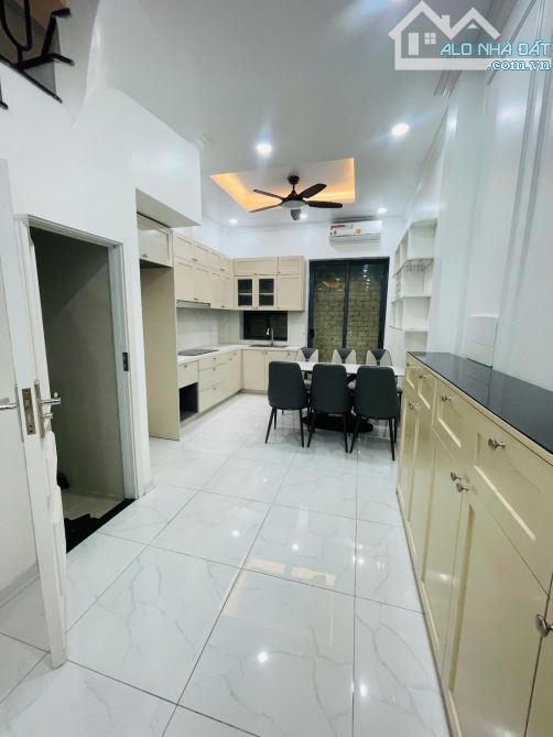 Bán 50m Phố Ngọc Lâm - Ô Tô Tải Tránh - Kinh Doanh DT - Vị Trí Đắc Địa - 4