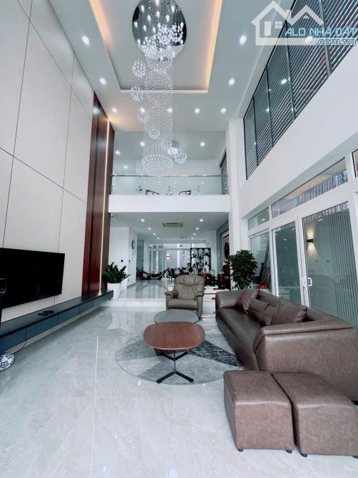 Bán nhanh CHDV 2 MT Hai Bà Trưng Q.1 - 4.5x17m - 4 tầng - HĐT 70tr - giá chỉ 18 tỷ. - 5