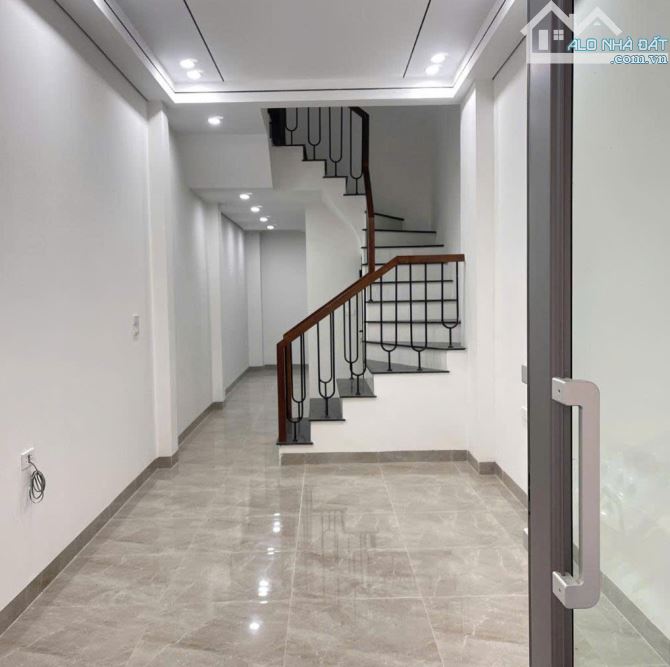 Bán nhà Phố Thạch Bàn, Long Biên 45m2, 5 tầng, gần ô tô, 7.5 tỷ - 5
